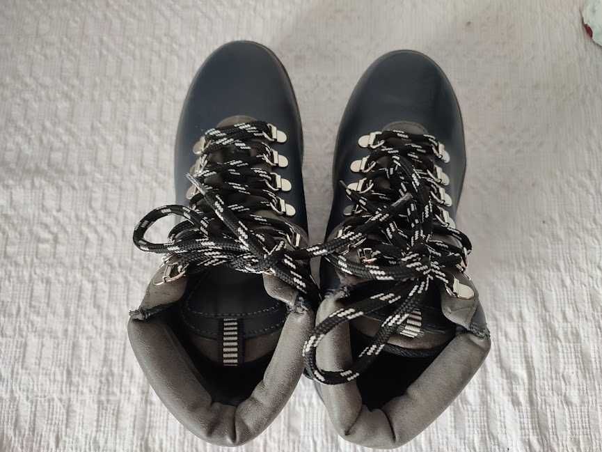 Bocanci piele,impermeabili-Vancouver