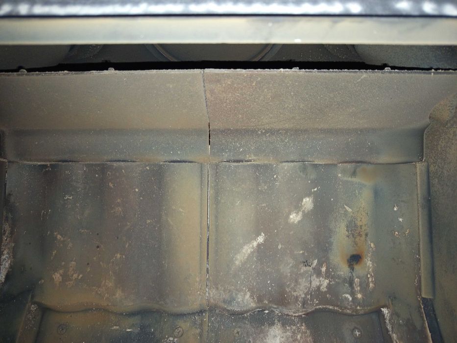 Продавам Камина на дърва,без водна риза.