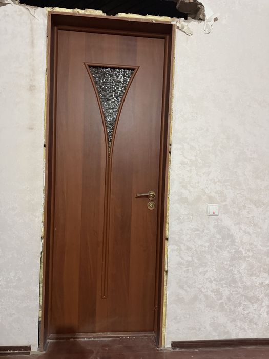 Двери межкомнатные 4 штуки