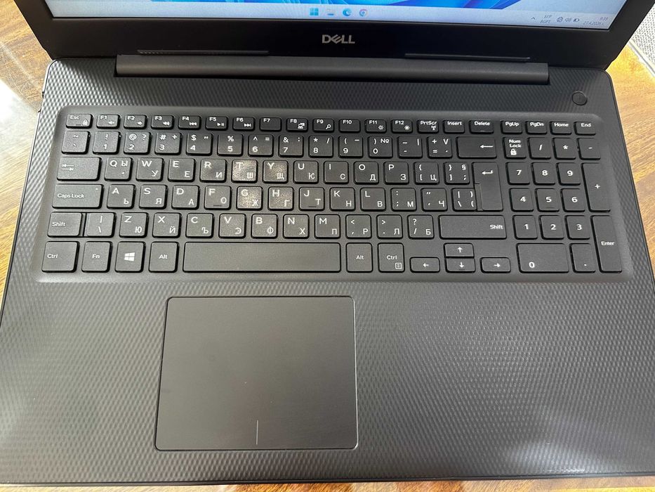Dell Inspiron 3593 (i5/SSD 512GB) + ПОДАРЪК Геймърски комплект (Logitech/Baseus)