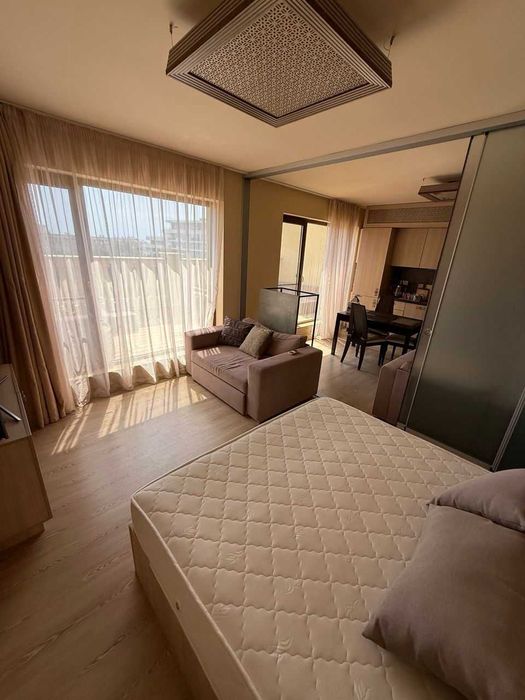 Тристаен с гледка море в Аргищ Партез