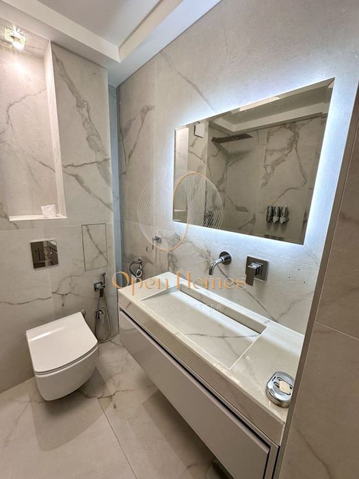 Продава се Двустаен апартамент в Пловдив, Кършияка - 98 кв.м за 2021 €/кв.м - Снимка #11