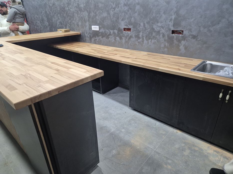 Realizam pe comanda mobilier pentru cafenele si baruri
