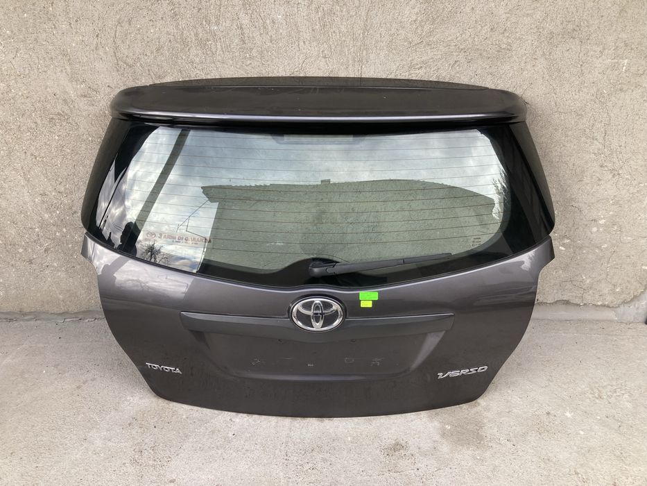 Заден капак за тойота версо/Toyota verso 09-14г