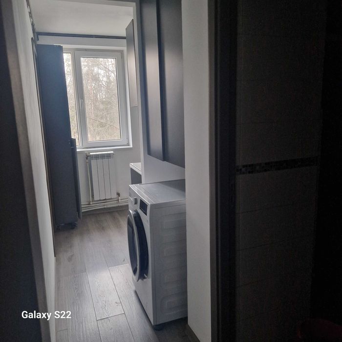Proprietar, închiriez apartament pe Aleea Parcului.