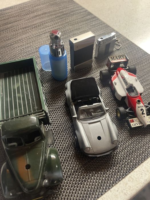 Лот от колекционерски запалки