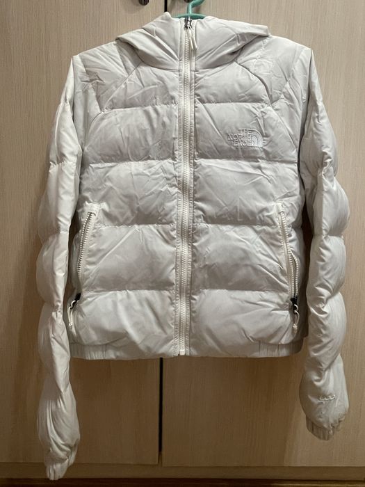 Куртка-пуховик с капюшеном