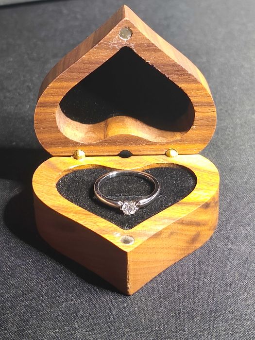 GIA Сертифициран Диамантен Пръстен 0.30ct. E/VS2 18к Бяло Злато