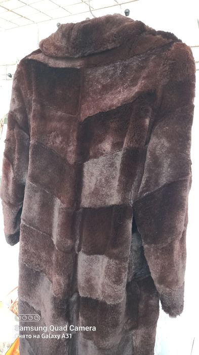 Шуба  женская   .
