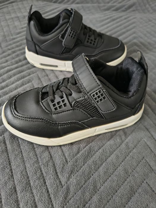 Adidași băiat mărime 31