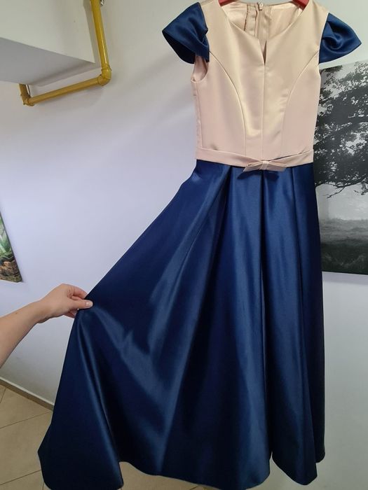 Rochie fetita aprox 10 ani