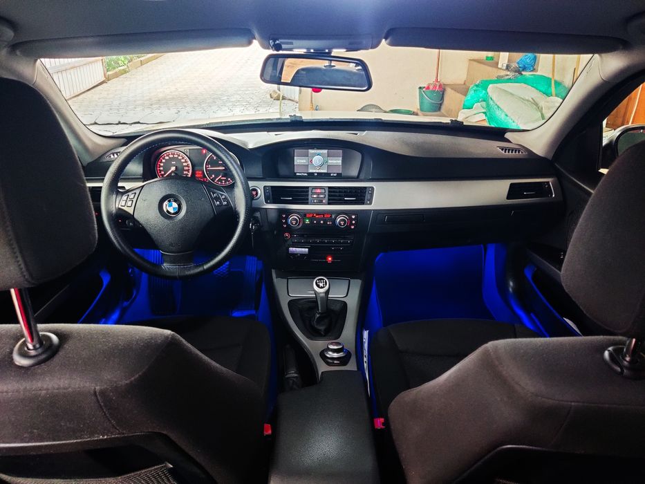 BMW Seria 3 318d E91 stare excelenta