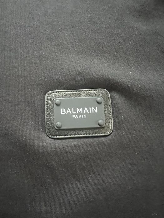 Balmain тениска.
