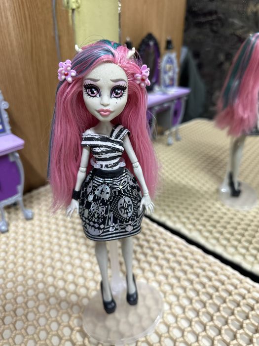 Продам куклу монстр  хай!