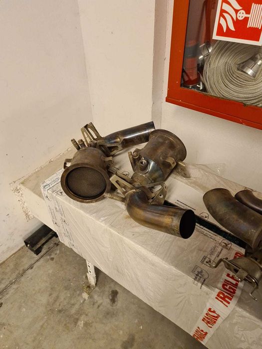 Evacuare Valvetronic pentru Porsche Dakar cu Catalizator Sport 200 CPSI din Inconel