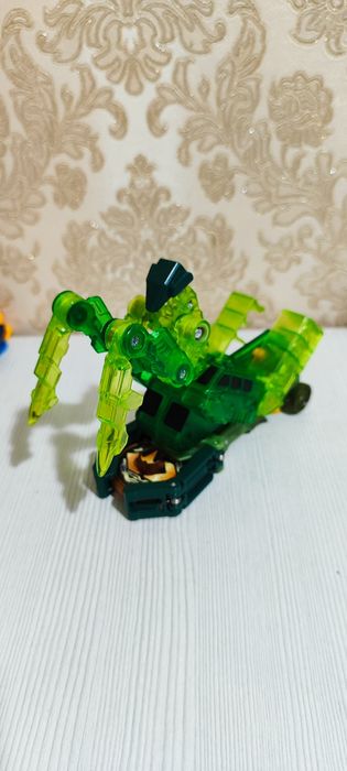 Продам скричеров! Машинка- трансформер!