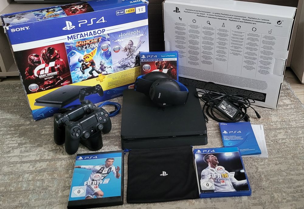 Sony playstation 4 slim. Ps 4