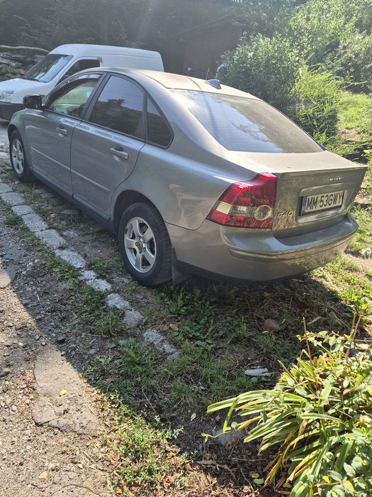 Vand sau schimb cu ceva de teren 4x4 unde este cazu ofer diferența