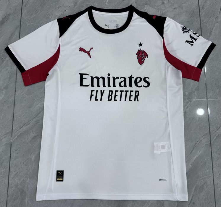 Новите футболни тениски на топ отборите  25/26