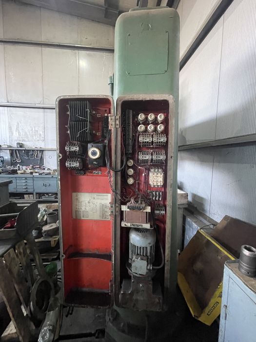 Радиална бормашина Елпром