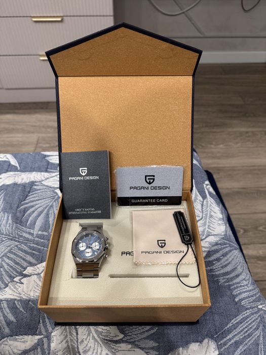Часы Pagani design