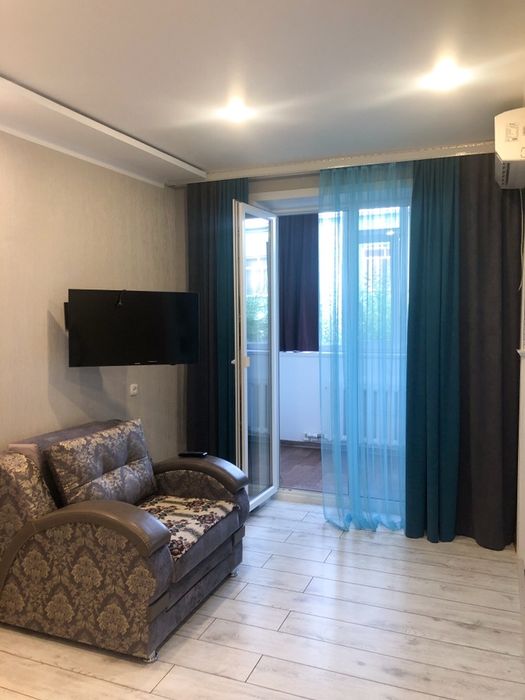 Сдам 1 комн.кв. в районе ТД "Достык".