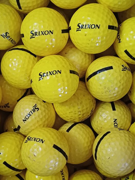 Vând 150 bucăți  bile golf SRIXON