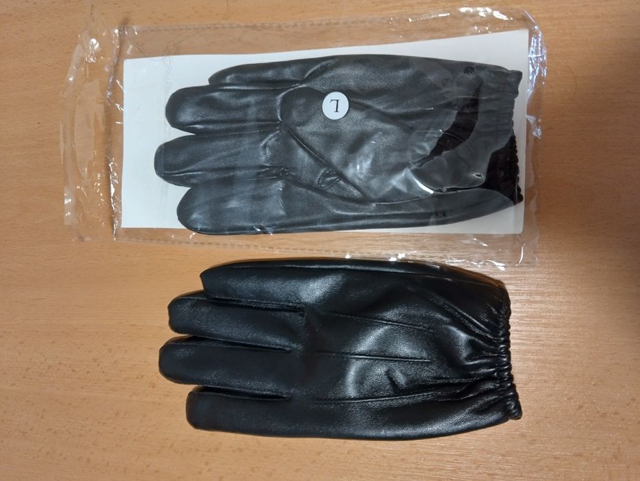 Топли мъжки ръкавици на промо цена.