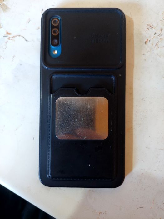 Продам Samsung galaxy a50 в отличном состоянии