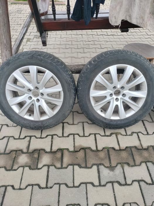 Anvelope diferite dimensiuni mai multe detalii in descriere