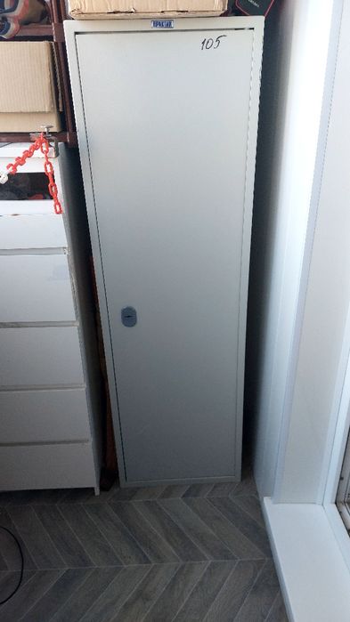 Продам металлический шкаф сейф