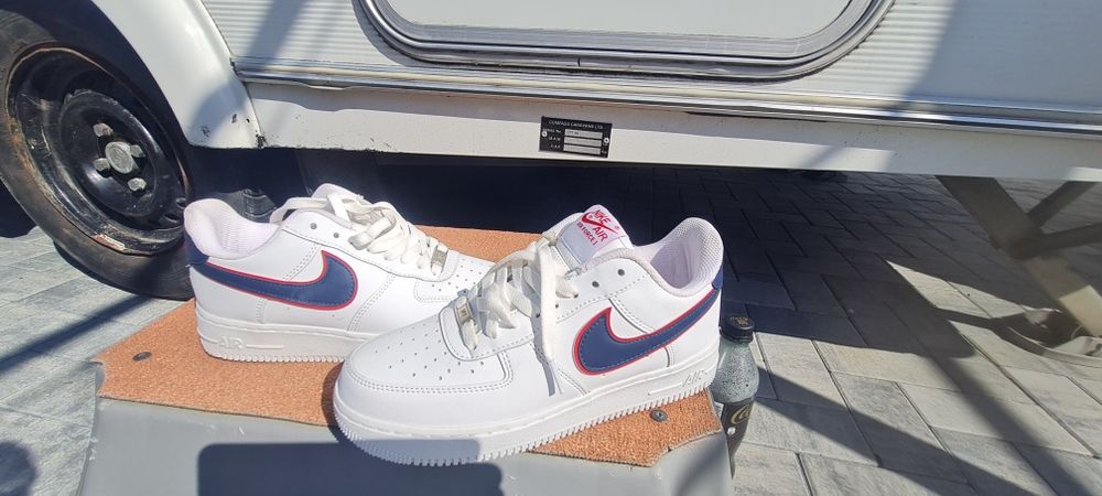 Adidasi Nike Air Force 1