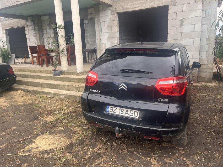 Citroen C4 2500€