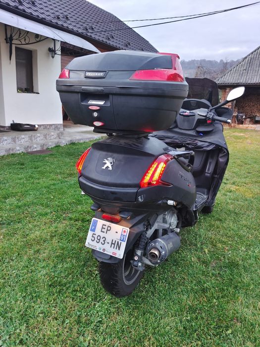 Vând Peugeot Metropolis 400 RG,  2018 Full Option tre roti-16.600 km