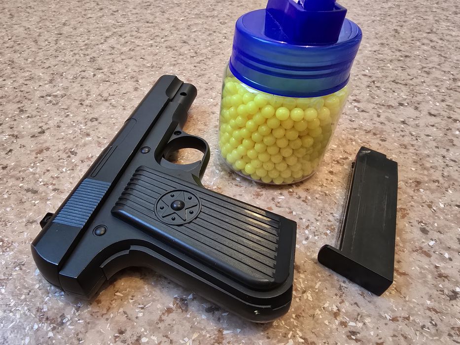 Продам игр. пистолет