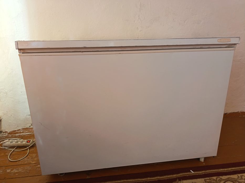 Срочно продам морозильную камеру