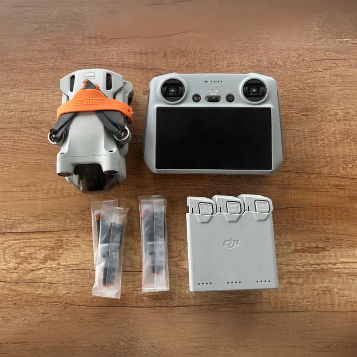 DJI Mini 3 Pro Fly More Combo
