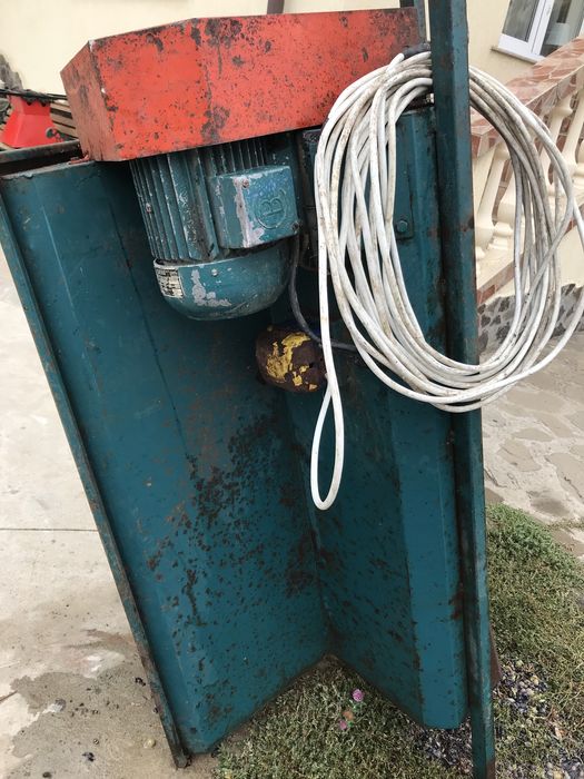 Vand zdrobitor struguri electric