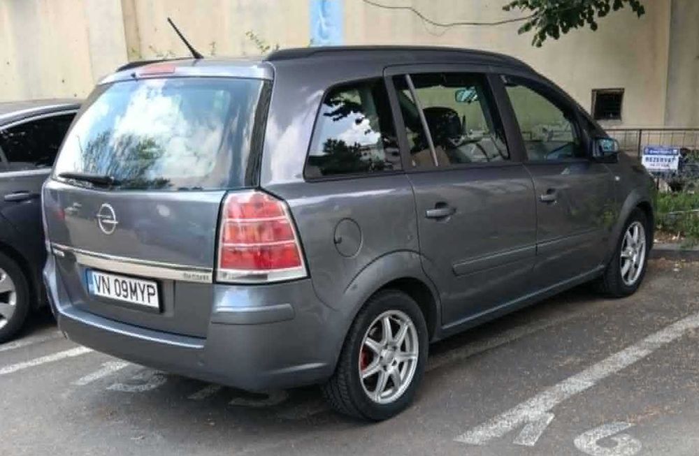 Vand Opel Zafira B - 2006
