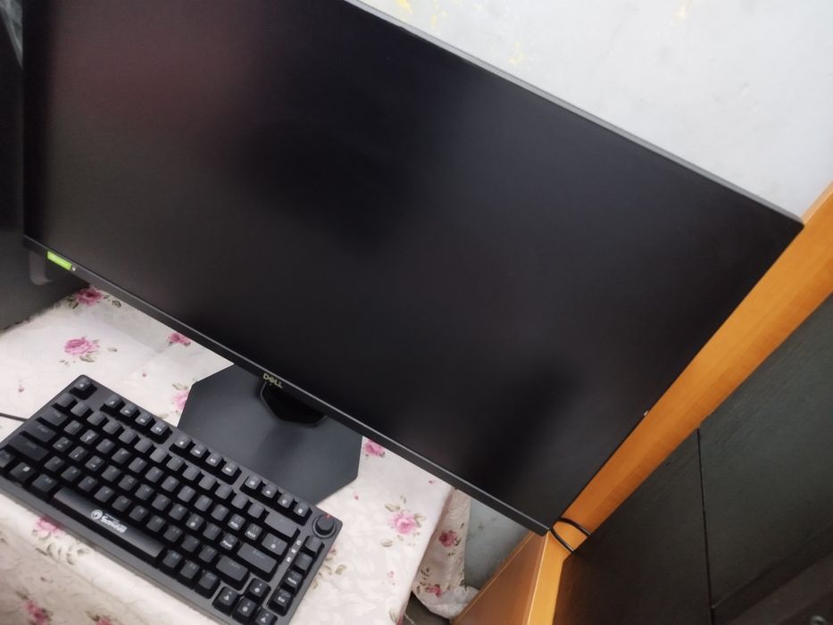 Monitor Gaming Dell 27 165Hz folosit in garantie
