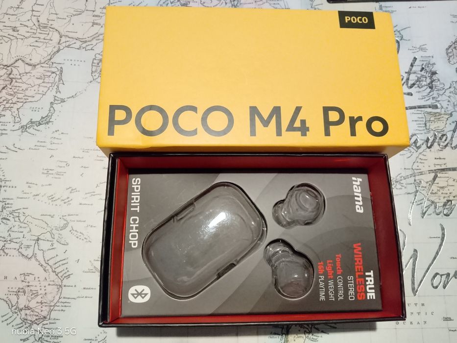 Poco M4pro la cutie și casti Hama
