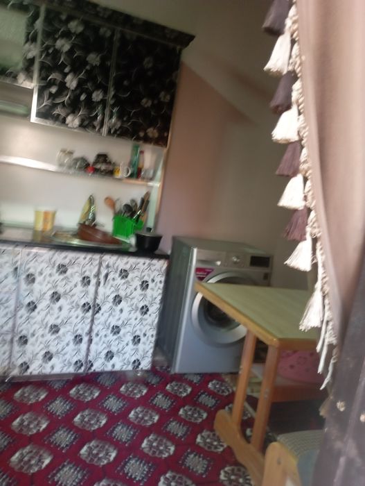 Uy sotiladi sarimazorda kuchasida