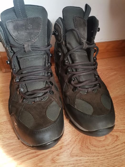 Дамски туристически обувки Jack Wolfskin