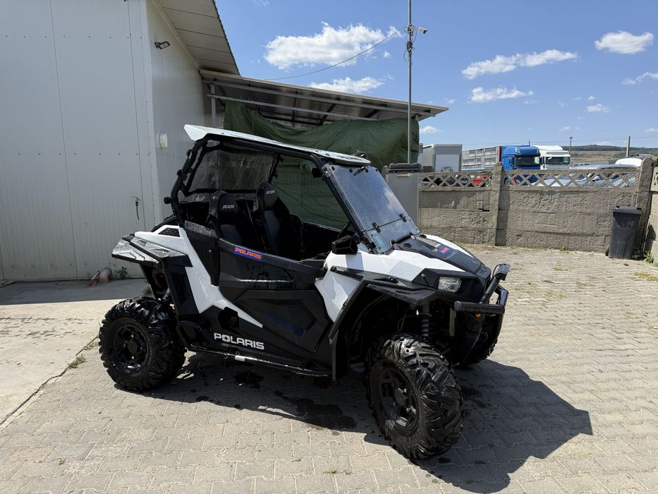 Vând Buggy UTV POLARIS RZR 1000