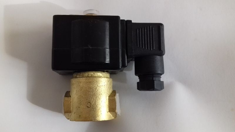 Магнет вентил Зита. Нормално затворен. Чисто нови бройки.