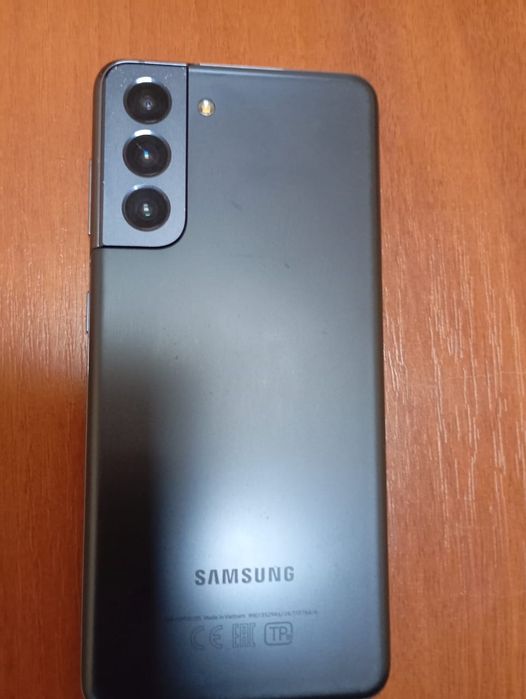 Продам, обмен Samsung S21