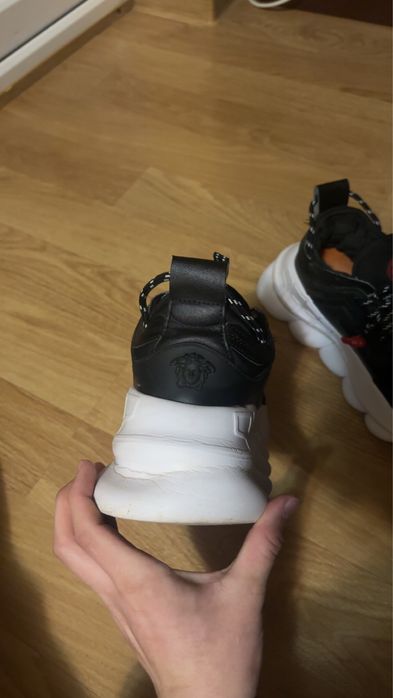 versace chain reaction