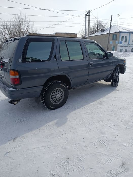 Ниссан теранно 2