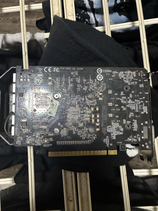 Placa video nVidia GTX 1050 2 GB