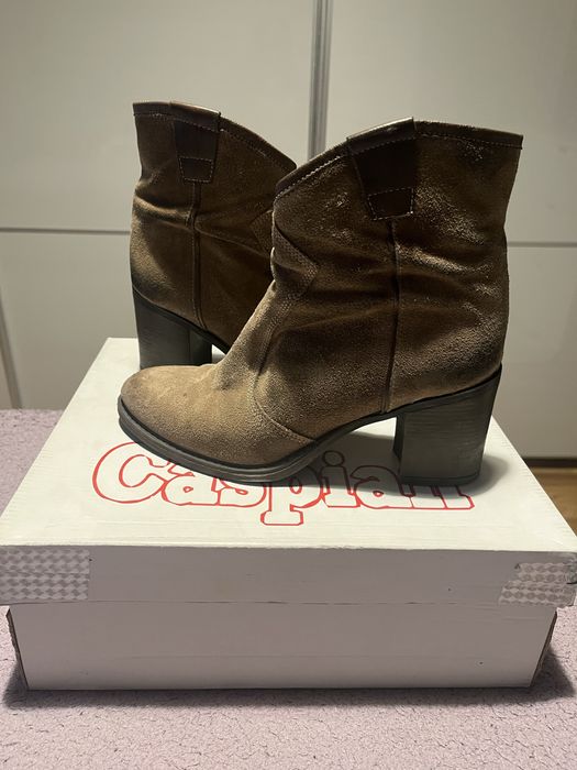 Botine piele intoarsa 39